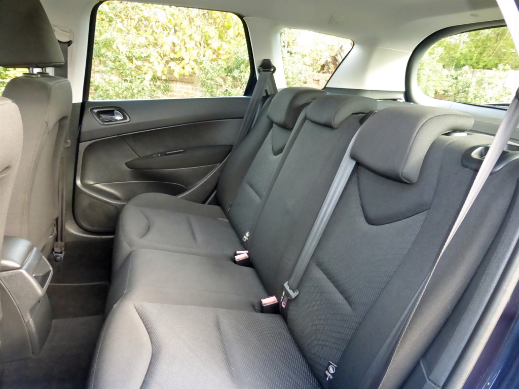 Used Peugeot 308 2014 for sale - 76557099: Photo 10