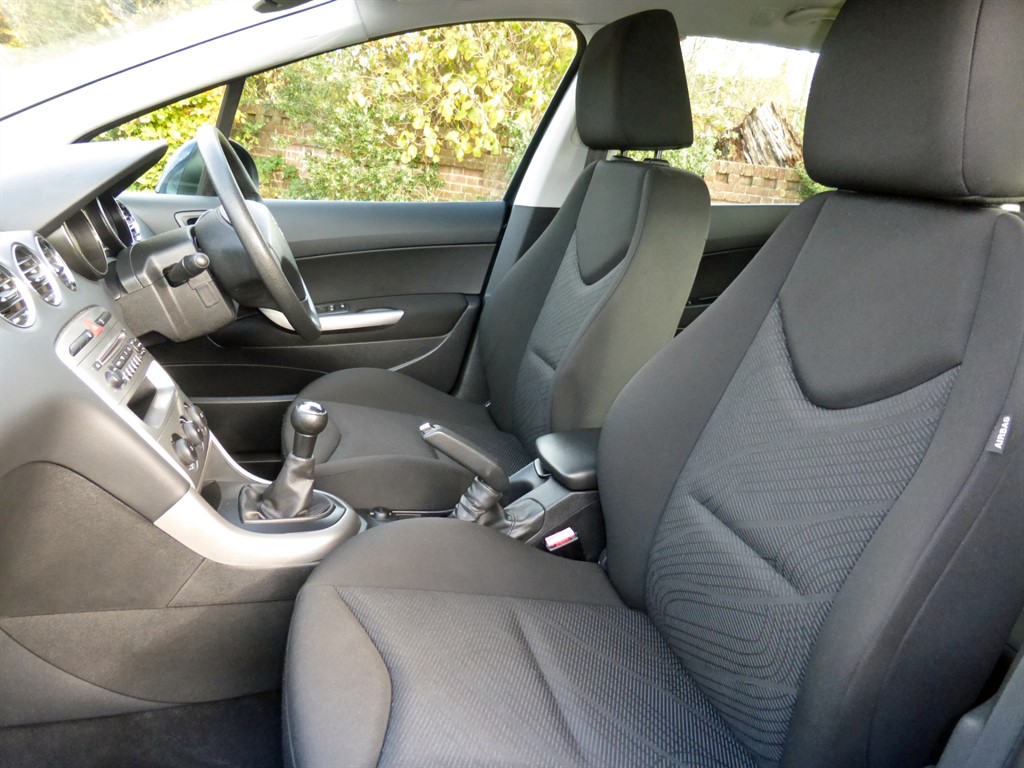 Used Peugeot 308 2014 for sale - 76557099: Photo 12