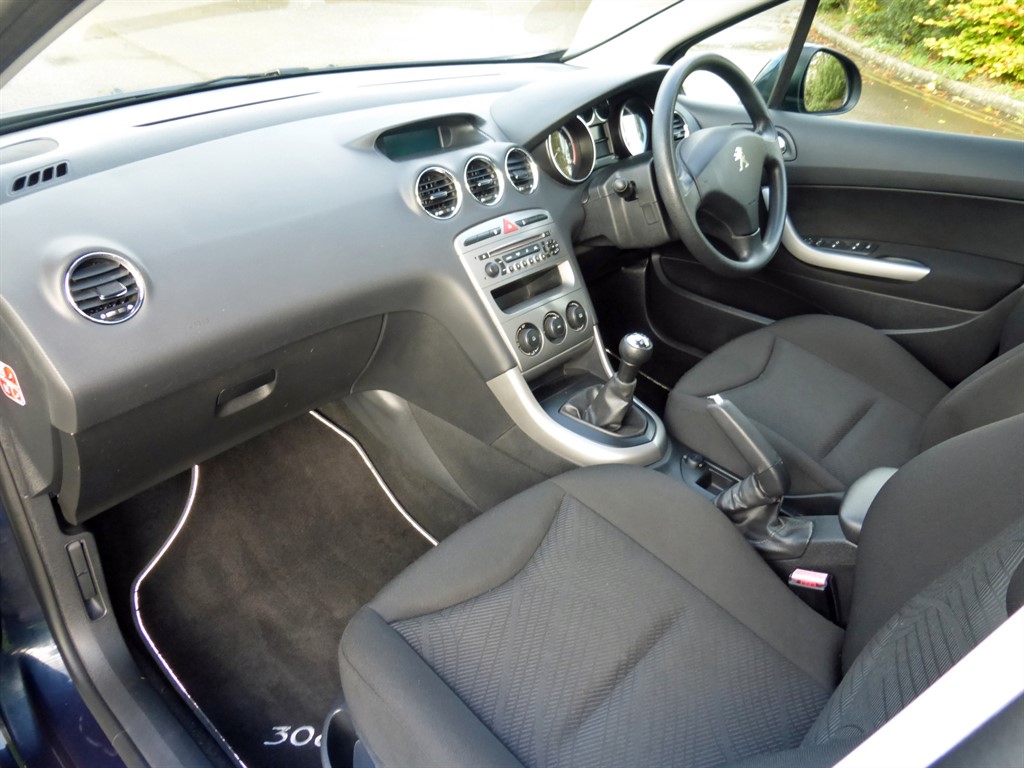 Used Peugeot 308 2014 for sale - 76557099: Photo 13