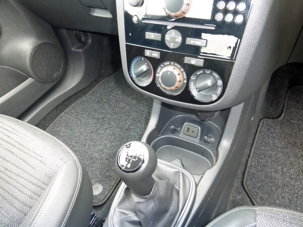 Used Vauxhall Corsa 2014 for sale - 76079544: Photo 16