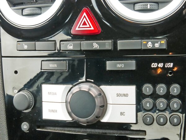 Used Vauxhall Corsa 2014 for sale - 76079544: Photo 20