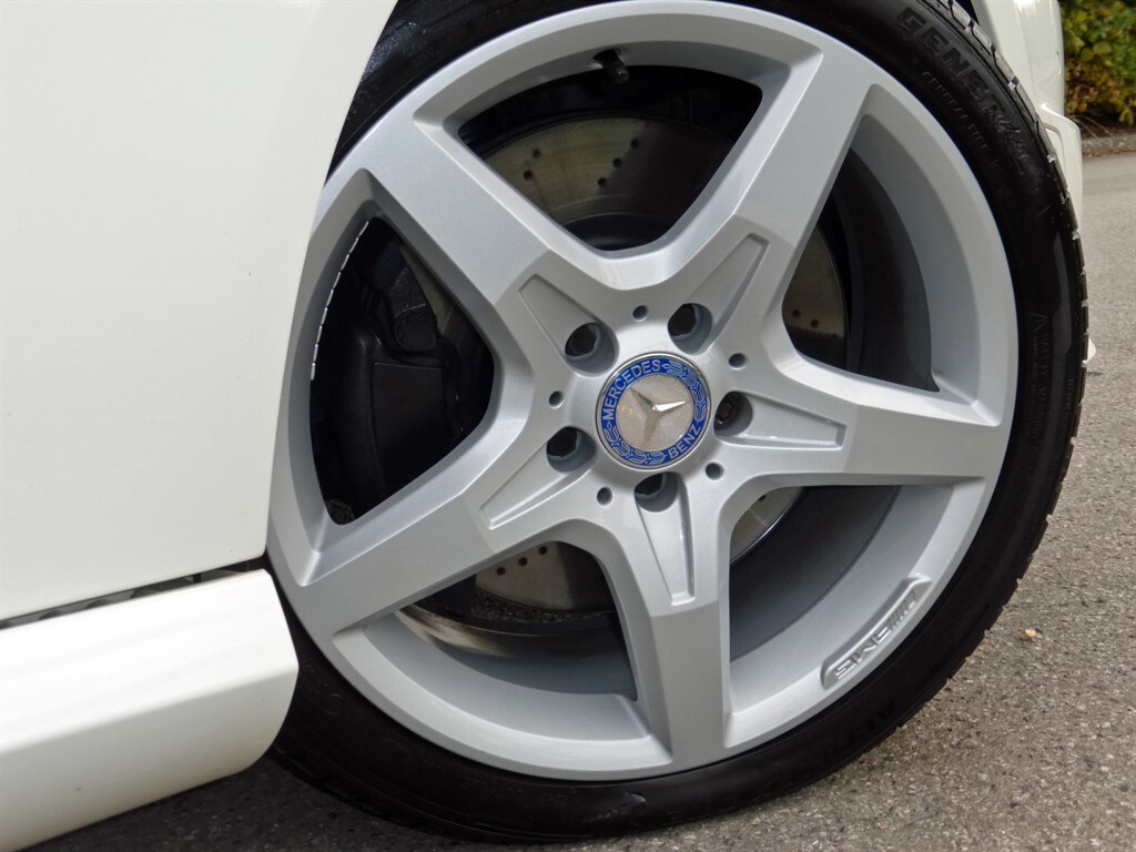 Used Mercedes-Benz SLK 2012 for sale - 76130987: Photo 24