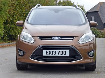 Used Ford Grand C-Max 2013 for sale - 76255135: Photo 2