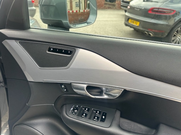 Used Volvo XC90 2019 for sale - 76256533: Photo 40
