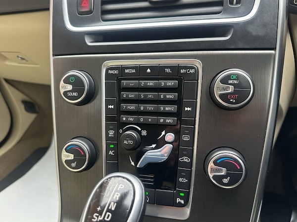 Used Volvo V60 2014 for sale - 76291762: Photo 10