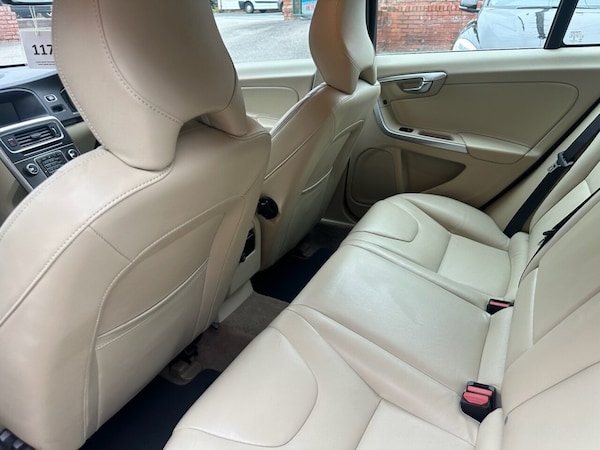 Used Volvo V60 2014 for sale - 76291762: Photo 26