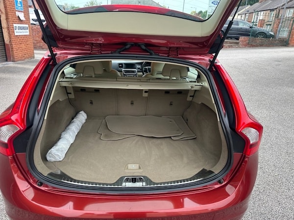 Used Volvo V60 2014 for sale - 76291762: Photo 29