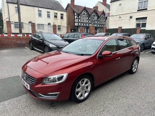 Used Volvo V60 2014 for sale - 76291762: Photo 2