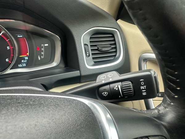 Used Volvo V60 2014 for sale - 76291762: Photo 44