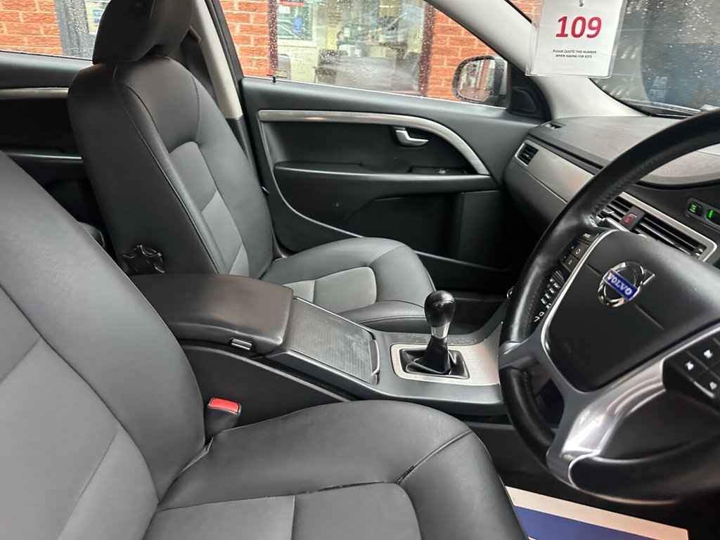 Used Volvo V70 2009 for sale - 77188322: Photo 12