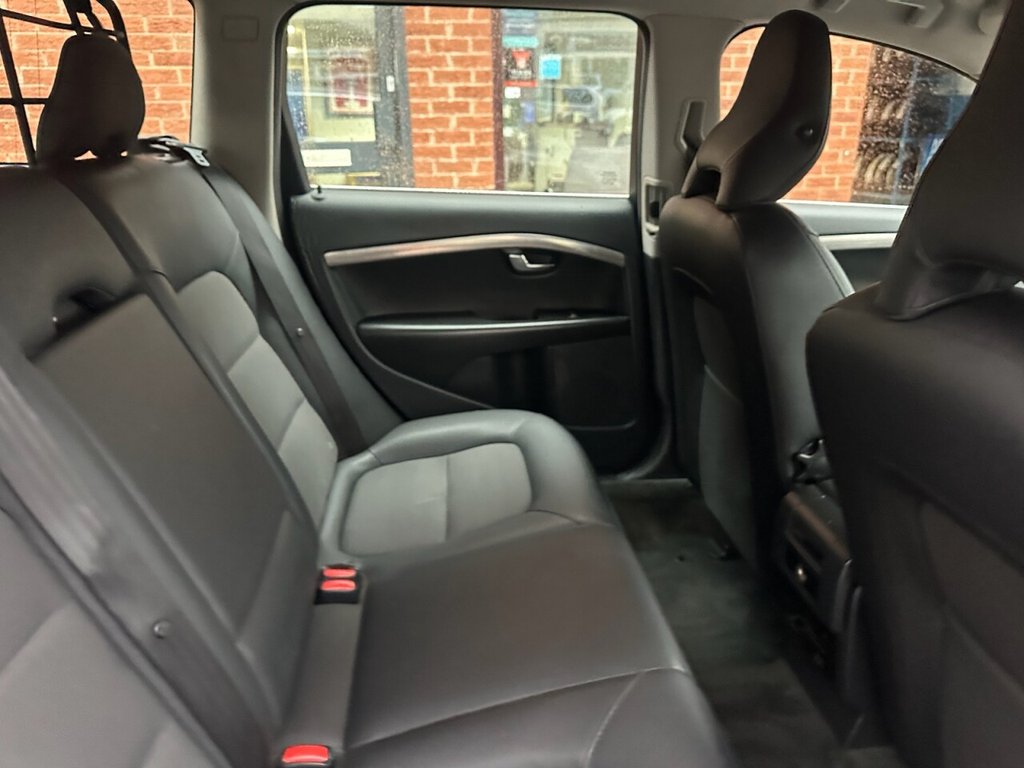 Used Volvo V70 2009 for sale - 77188322: Photo 21