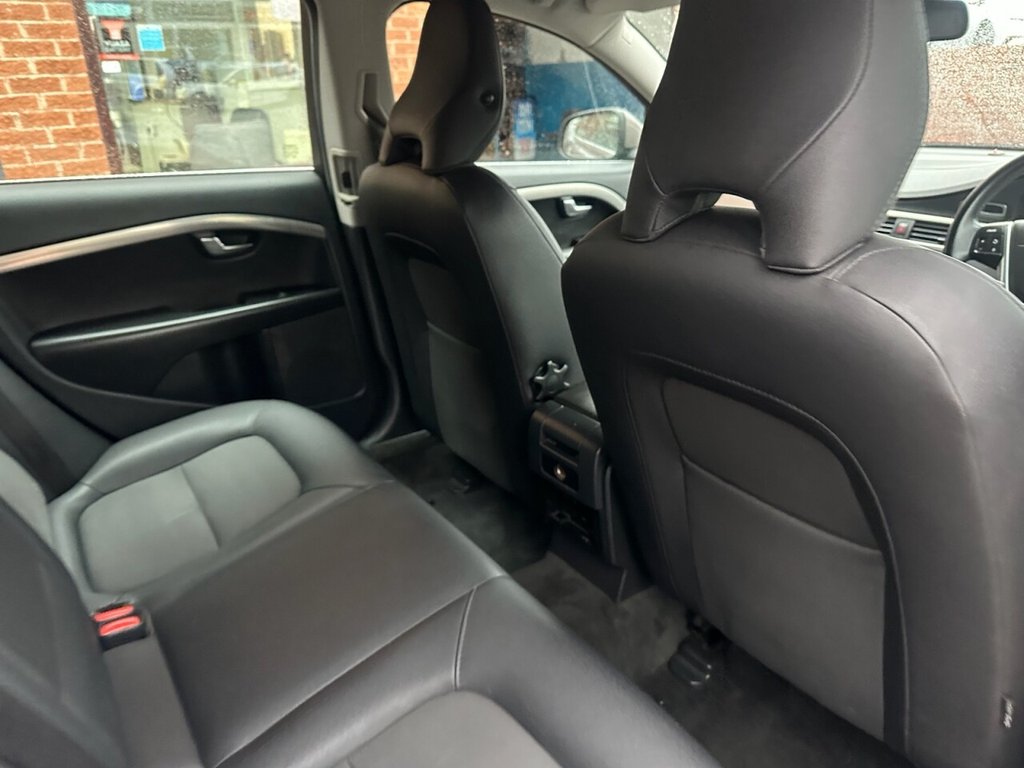 Used Volvo V70 2009 for sale - 77188322: Photo 22