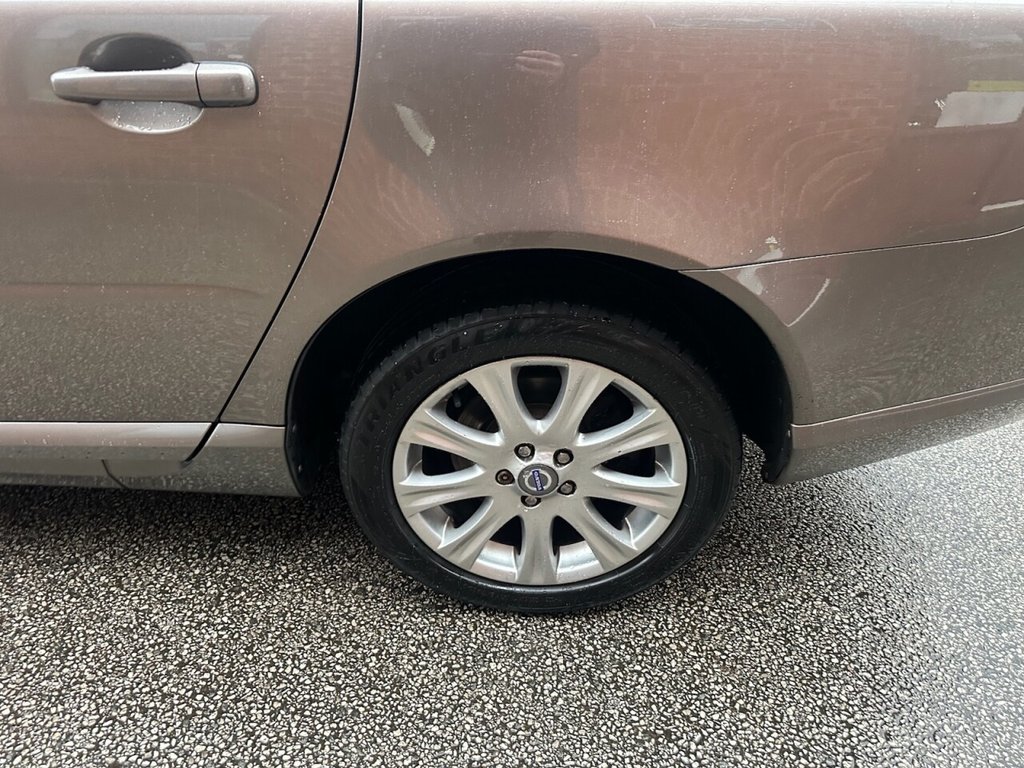 Used Volvo V70 2009 for sale - 77188322: Photo 28