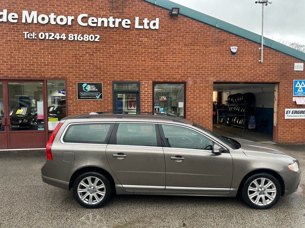 Used Volvo V70 2009 for sale - 77188322: Photo 3
