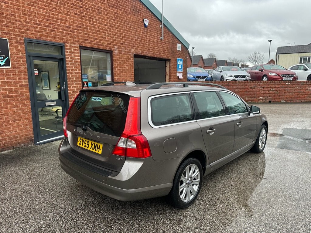 Used Volvo V70 2009 for sale - 77188322: Photo 45
