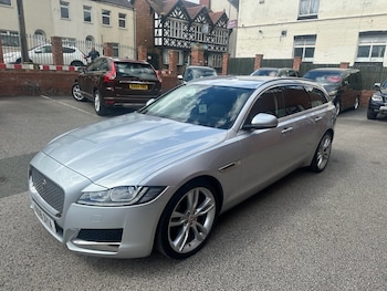 Used Jaguar XF 2018 for sale - 78597749: Photo