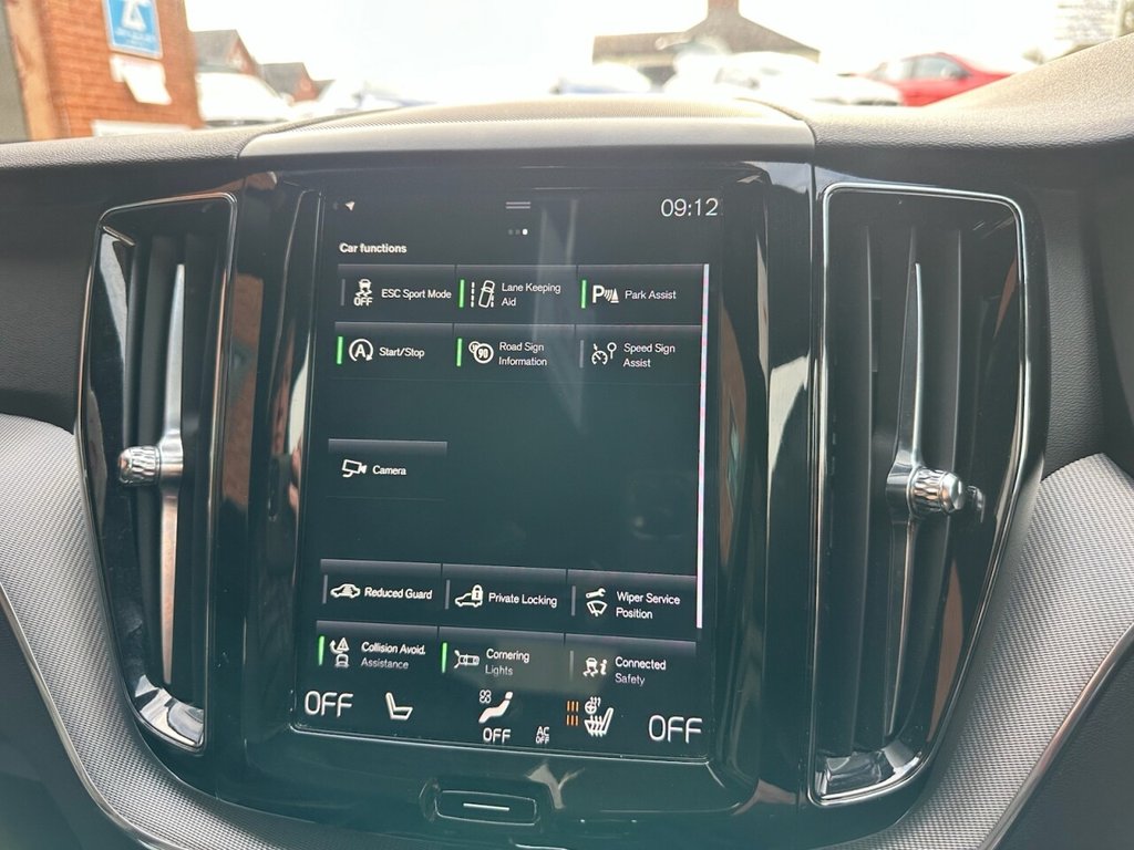 Used Volvo XC60 2018 for sale - 77692704: Photo 11