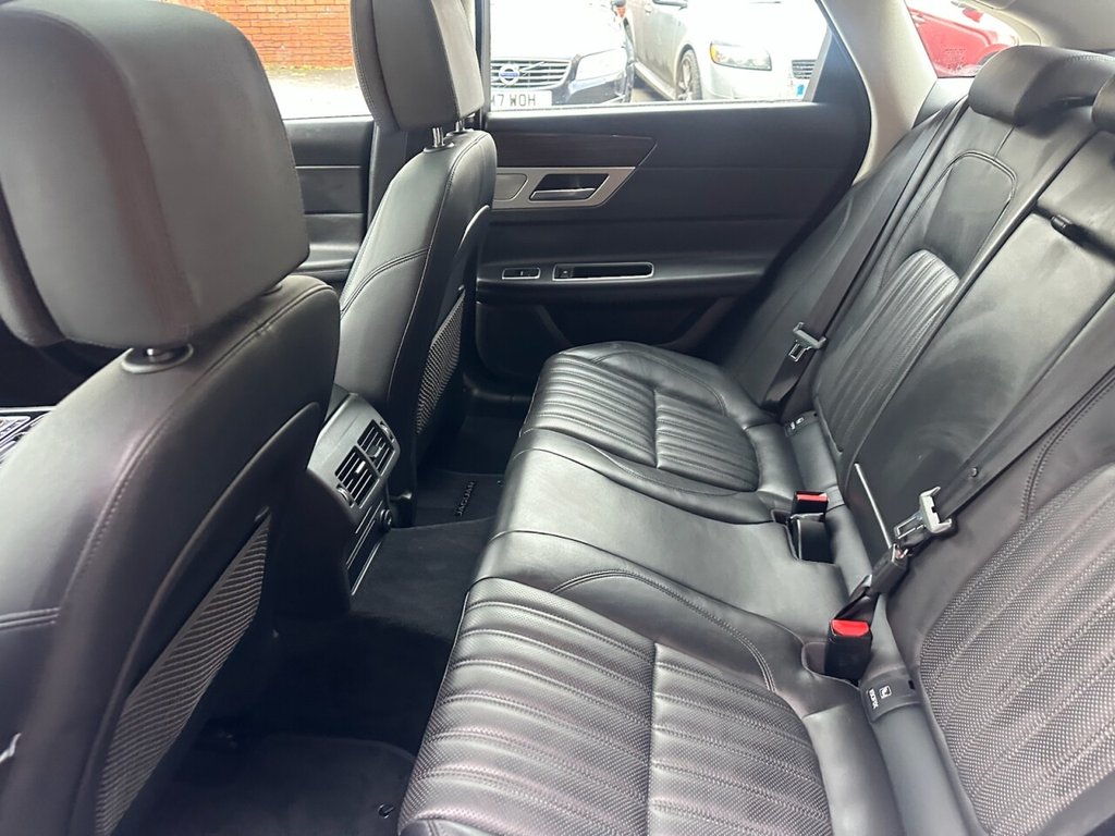 Used Jaguar XF 2017 for sale - 76535540: Photo 10
