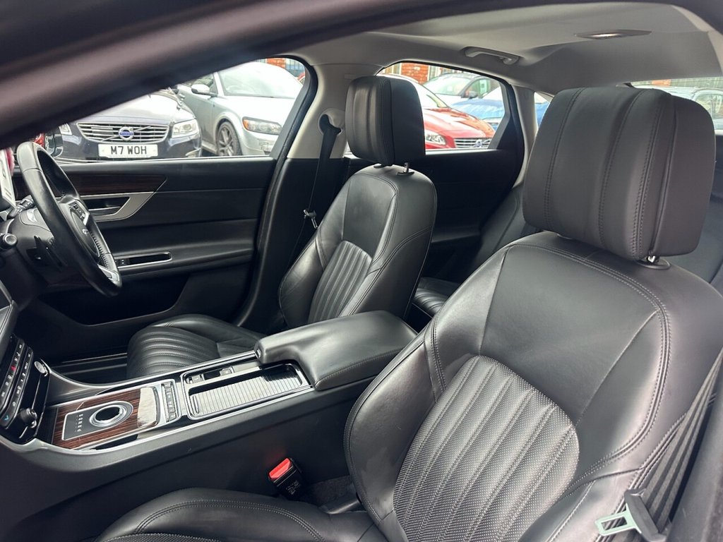 Used Jaguar XF 2017 for sale - 76535540: Photo 6