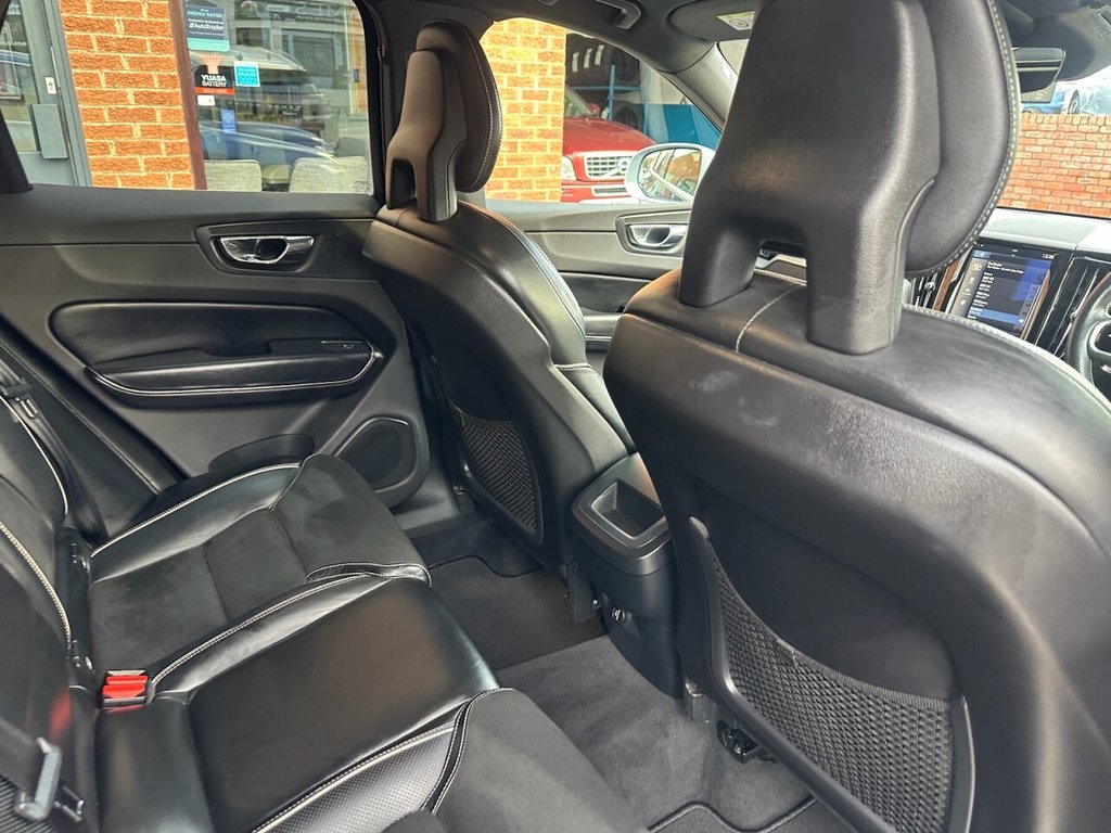 Used Volvo XC60 2017 for sale - 76914712: Photo 24