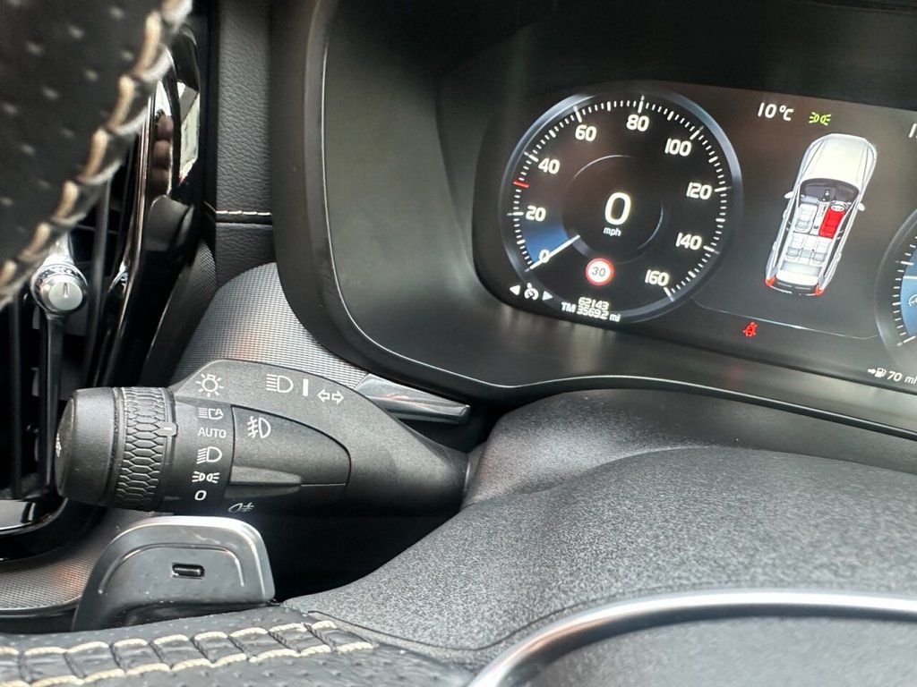 Used Volvo XC60 2017 for sale - 76914712: Photo 44