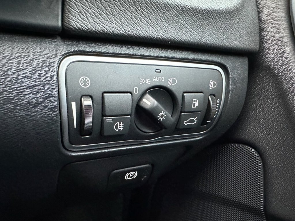 Used Volvo V60 2015 for sale - 76356205: Photo 39