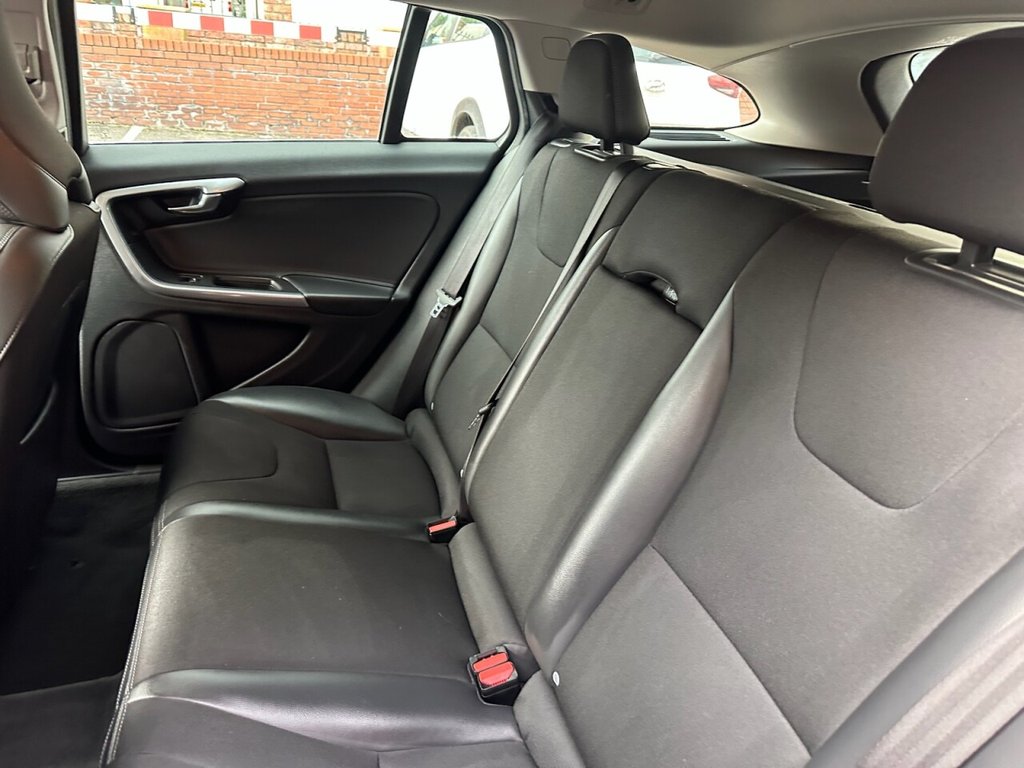 Used Volvo V60 2015 for sale - 76356205: Photo 6