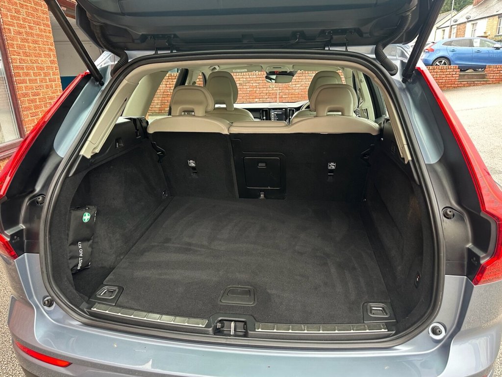 Used Volvo XC60 2018 for sale - 77307394: Photo 30