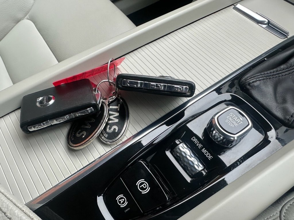 Used Volvo XC60 2018 for sale - 77307394: Photo 48