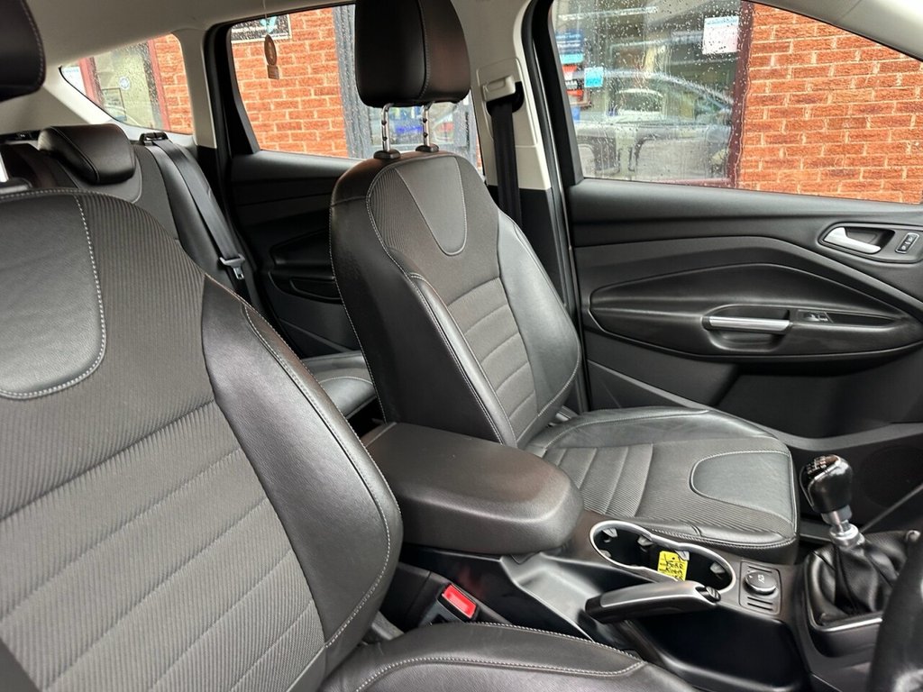 Used Ford Kuga 2015 for sale - 77499243: Photo 11