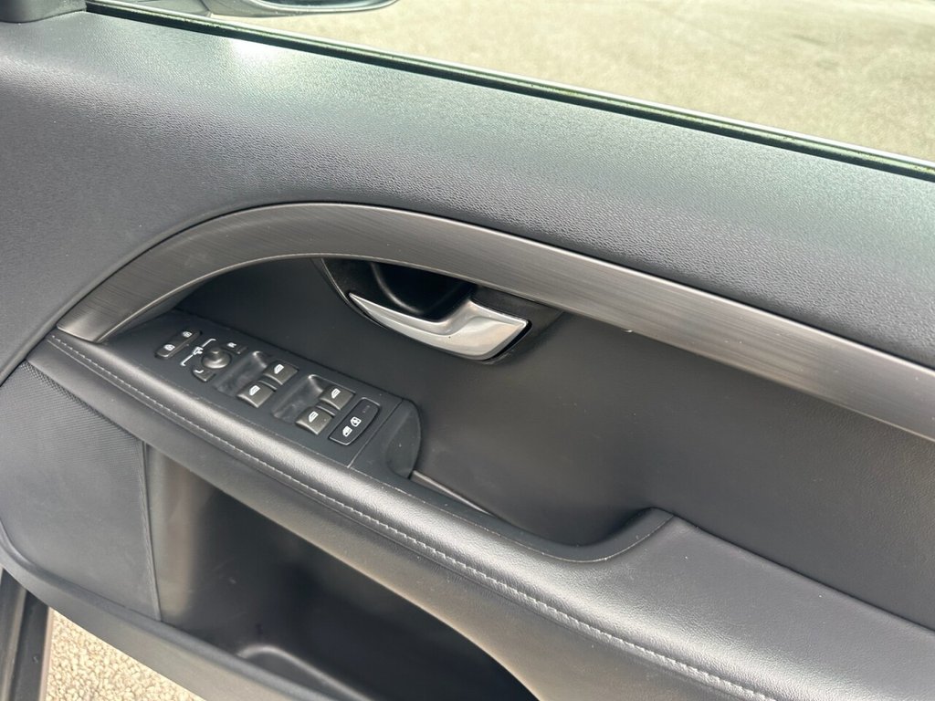 Used Volvo XC70 2014 for sale - 76345234: Photo 43