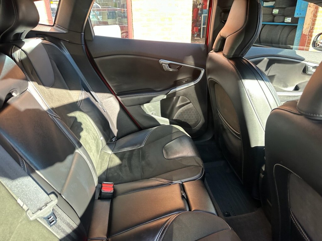 Used Volvo V40 2016 for sale - 76396399: Photo 24