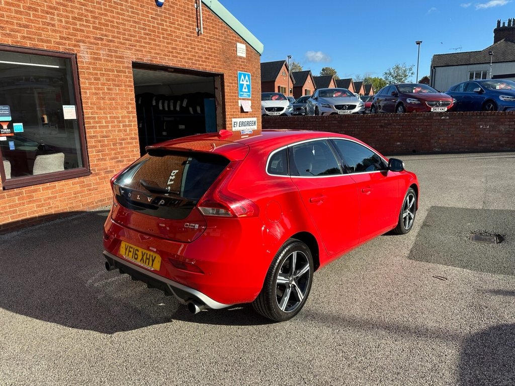 Used Volvo V40 2016 for sale - 76396399: Photo 9