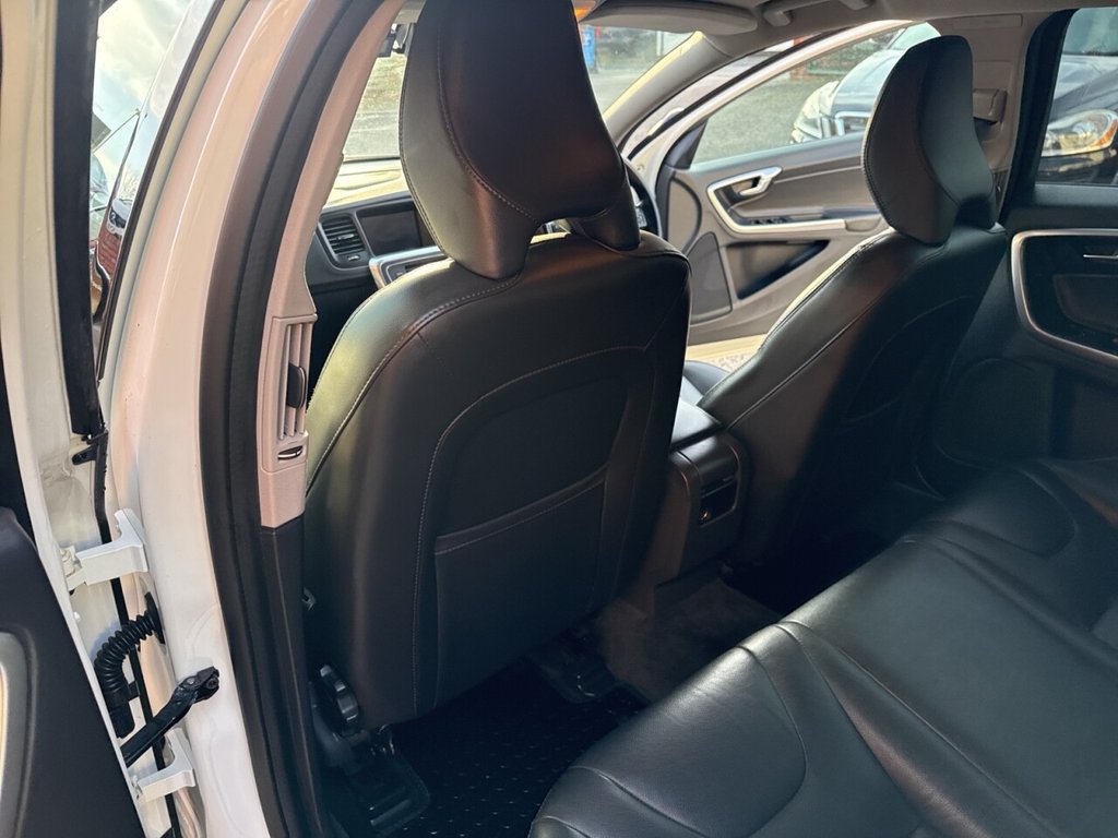 Used Volvo V60 2017 for sale - 77048696: Photo 24