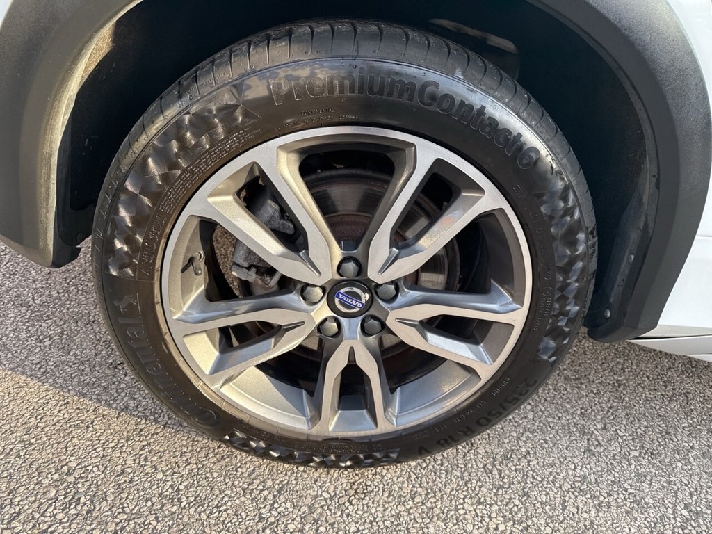 Used Volvo V60 2017 for sale - 77048696: Photo 32