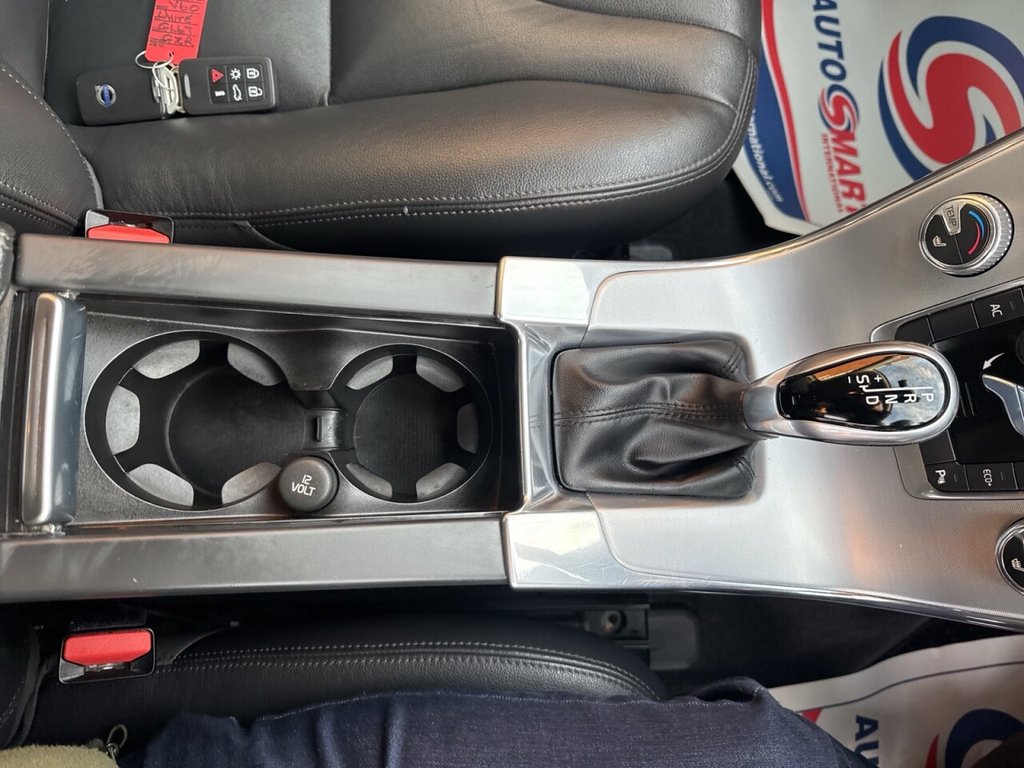 Used Volvo V60 2017 for sale - 77048696: Photo 38