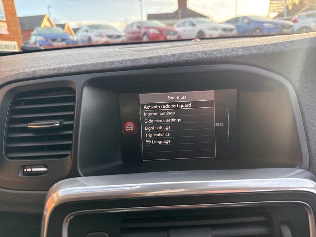 Used Volvo V60 2017 for sale - 77048696: Photo 47