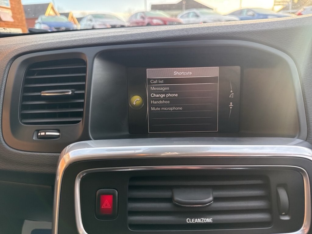 Used Volvo V60 2017 for sale - 77048696: Photo 48