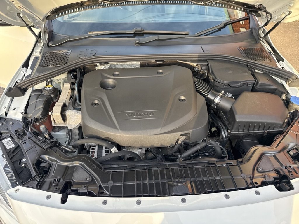 Used Volvo V60 2017 for sale - 77048696: Photo 49