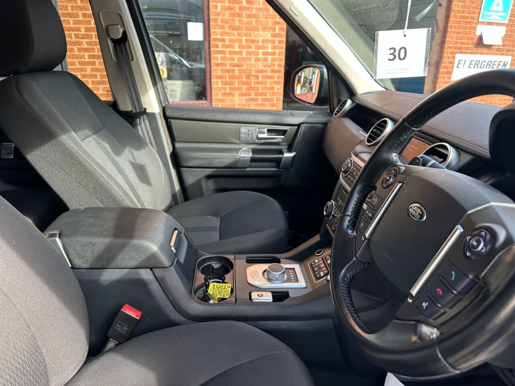 Used Land Rover Discovery 4 2015 for sale - 77621636: Photo 14