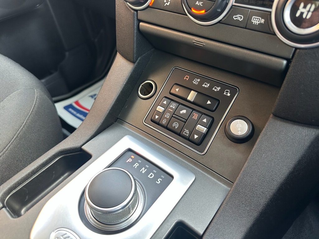 Used Land Rover Discovery 4 2015 for sale - 77621636: Photo 36