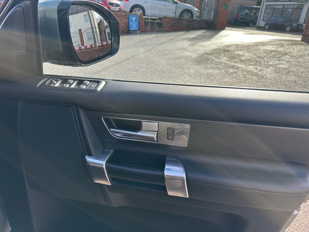 Used Land Rover Discovery 4 2015 for sale - 77621636: Photo 44