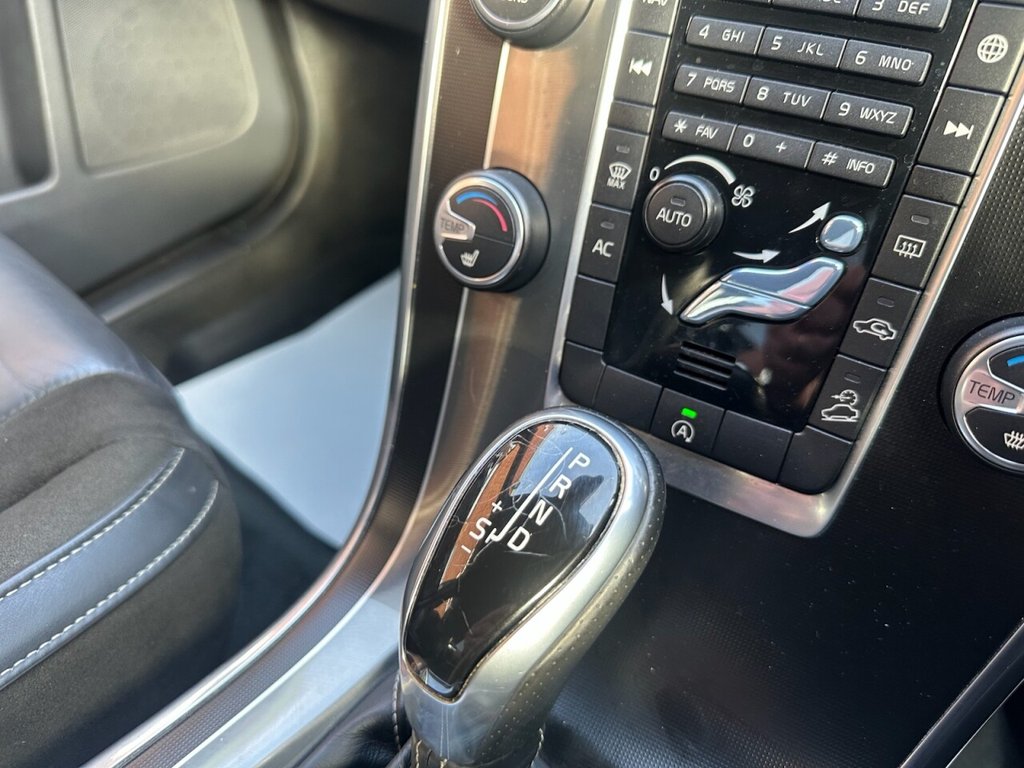 Used Volvo XC60 2015 for sale - 78167441: Photo 36