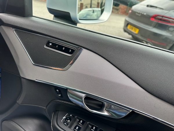 Used Volvo XC90 2017 for sale - 76313248: Photo 40