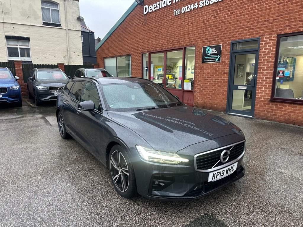 Used Volvo V60 2019 for sale - 76820968: Photo 2