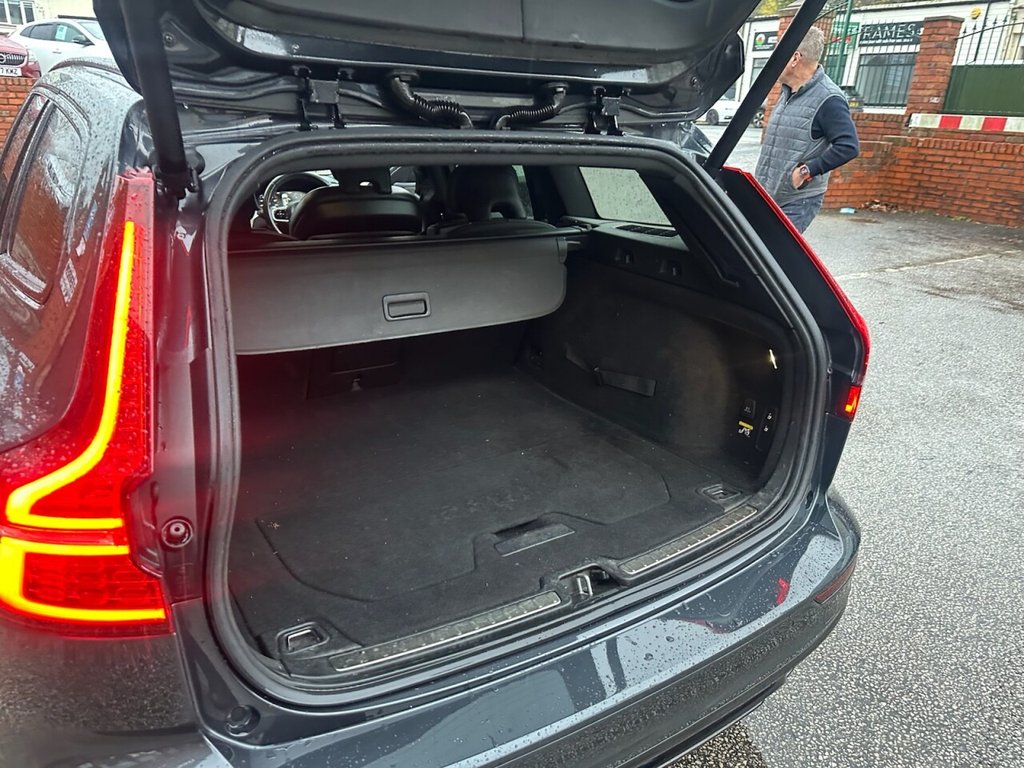 Used Volvo V60 2019 for sale - 76820968: Photo 23