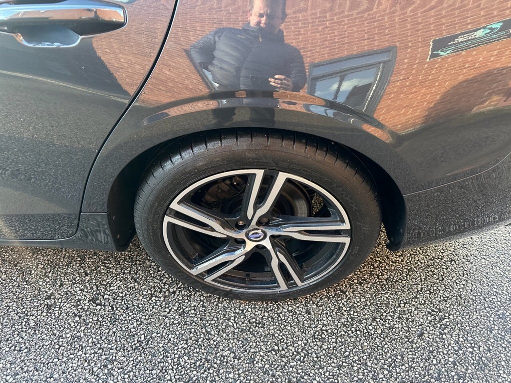 Used Volvo V60 2019 for sale - 76820968: Photo 38