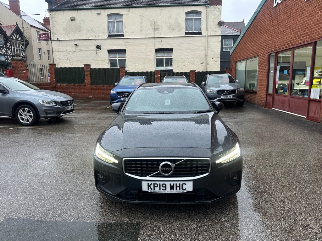 Used Volvo V60 2019 for sale - 76820968: Photo 4