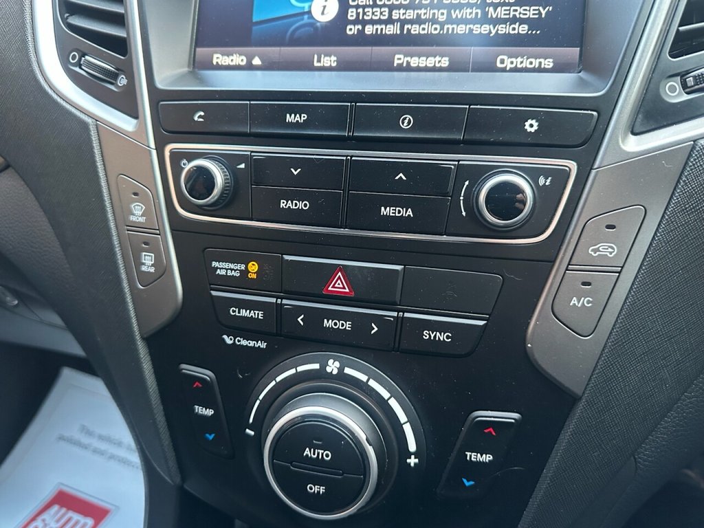 Used Hyundai Santa Fe 2016 for sale - 76792046: Photo 10