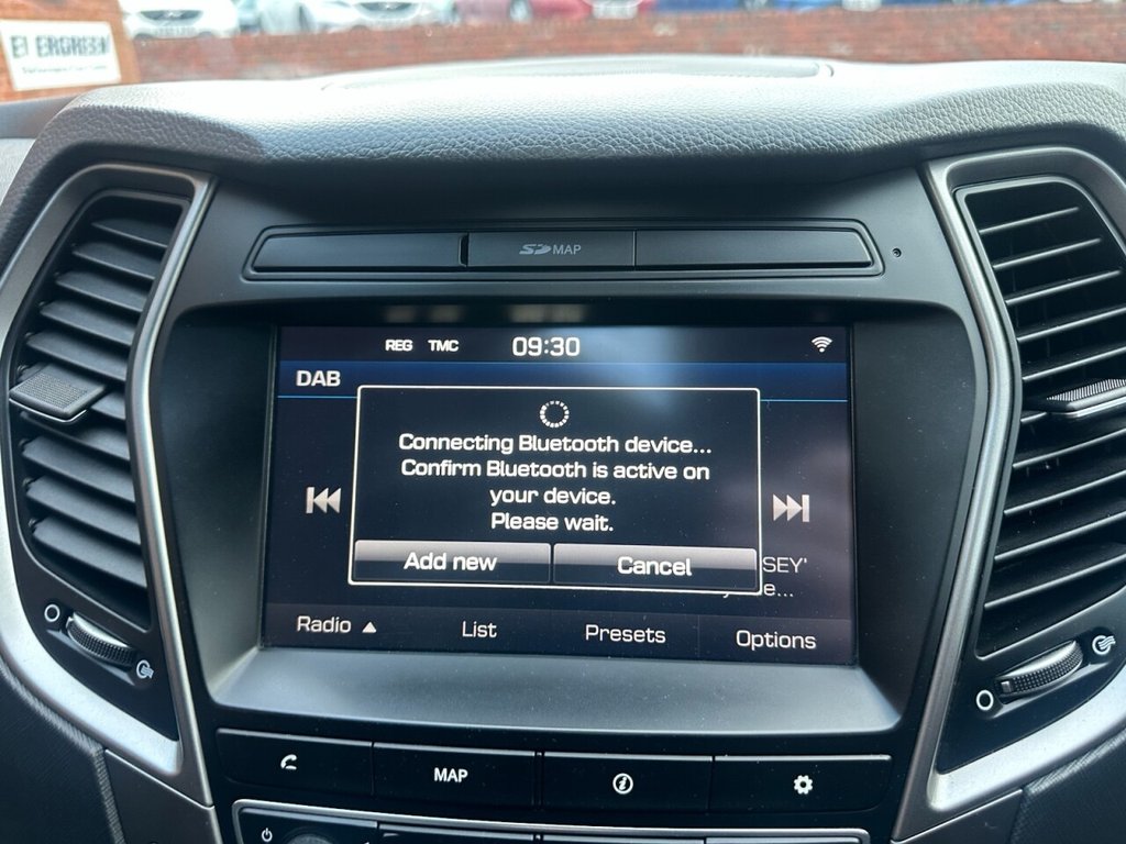 Used Hyundai Santa Fe 2016 for sale - 76792046: Photo 13